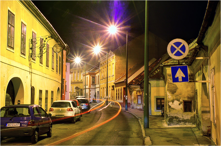 A k�kt�ra k�szegi V�rk�r�n vezet� szakasza